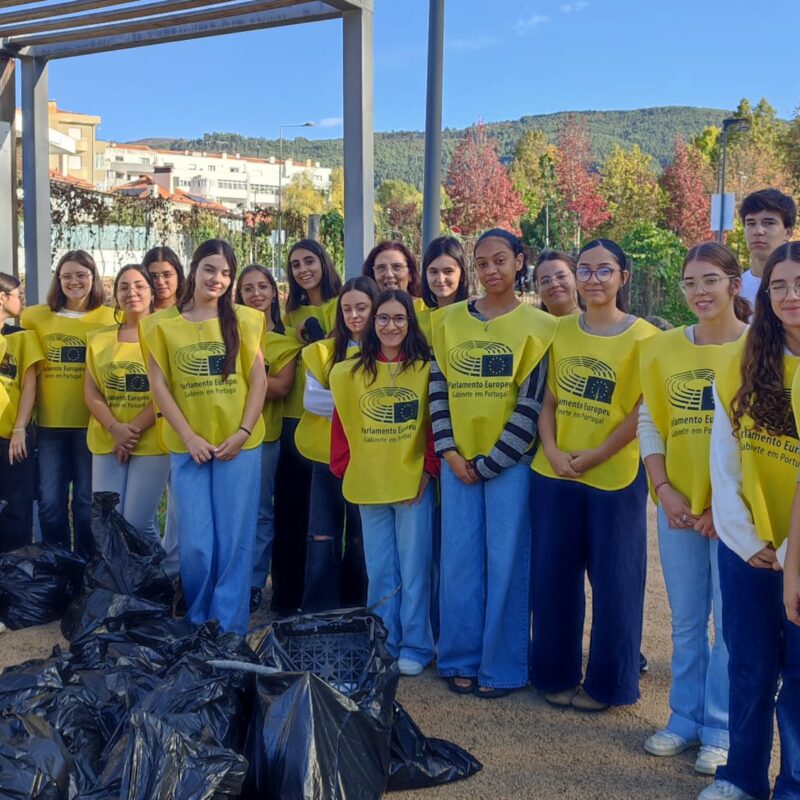 Semana da Limpeza Costeira mobiliza alunos no Arouca Geopark